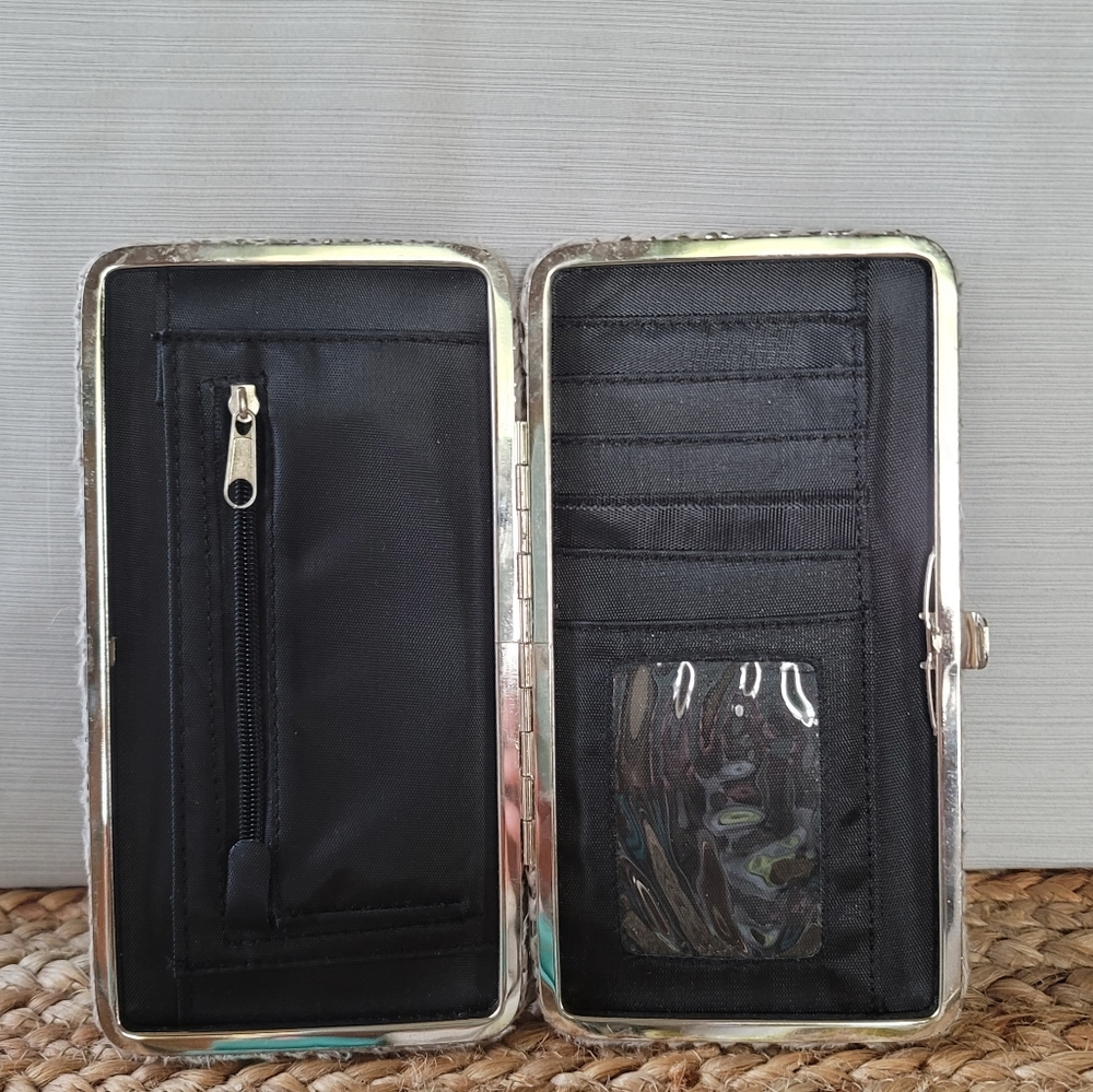 Wallet - Picture 5 of 6